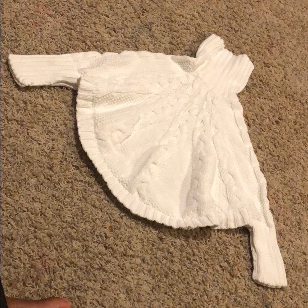 Poncho - Picture 2 of 2